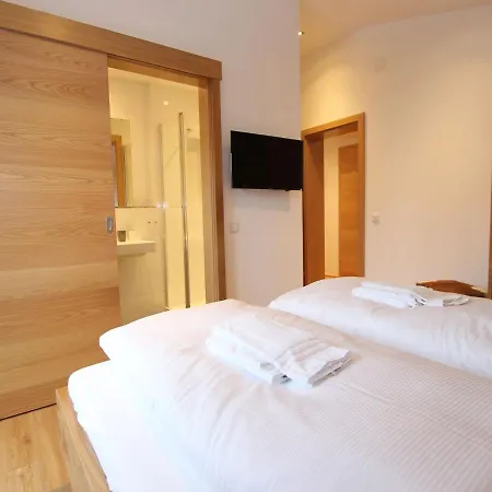 Chalet Hohe Tauern 1 * Zell am See